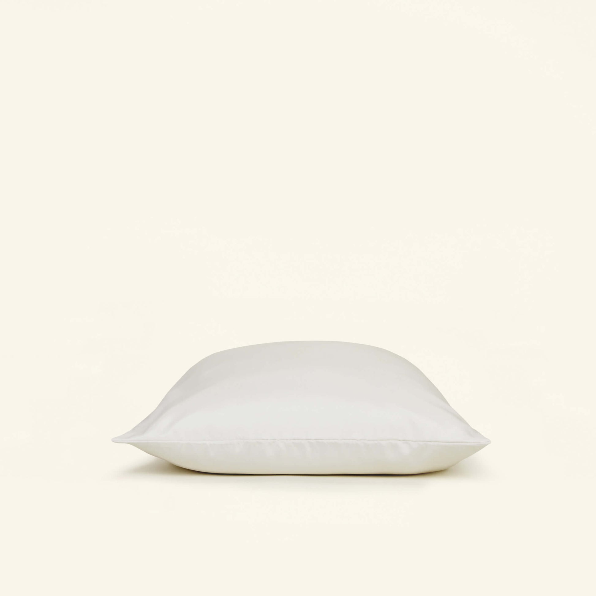 The Slumber Cloud Silk Pillowcase made with temperature regulation technology