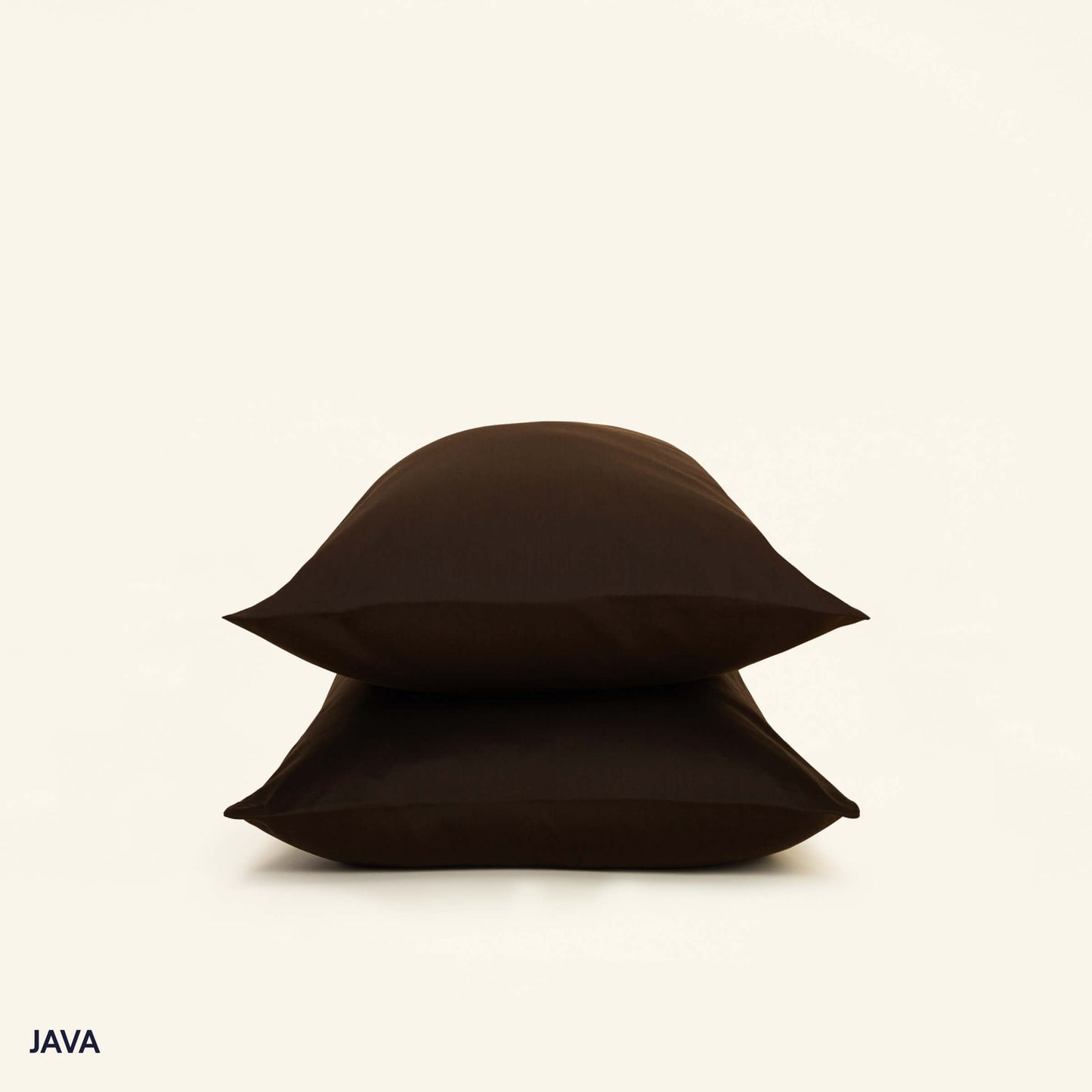 The Slumber Cloud Essential Pillowcase set made with Outlast temperature regulation technology in java