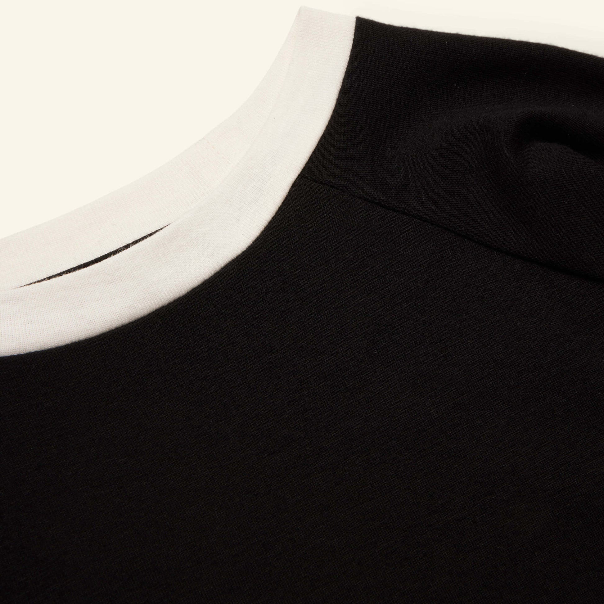 Detailed view of the Slumber Cloud Essential Raglan Long Sleeve made with Outlast temperature regulation technology