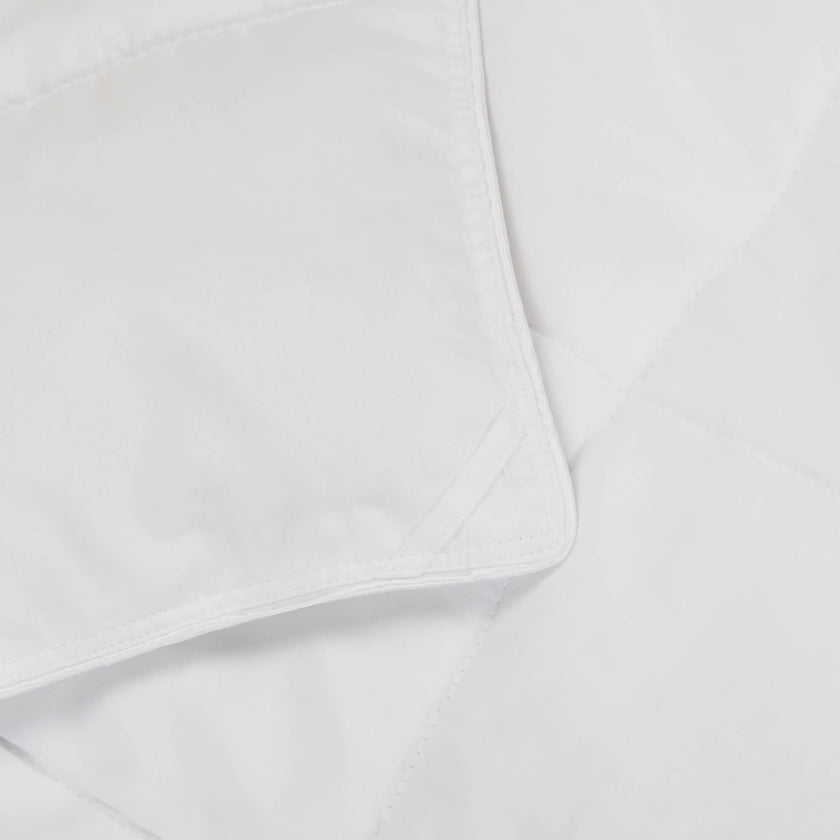 Lightweight Cooling Comforter Slumber Cloud®