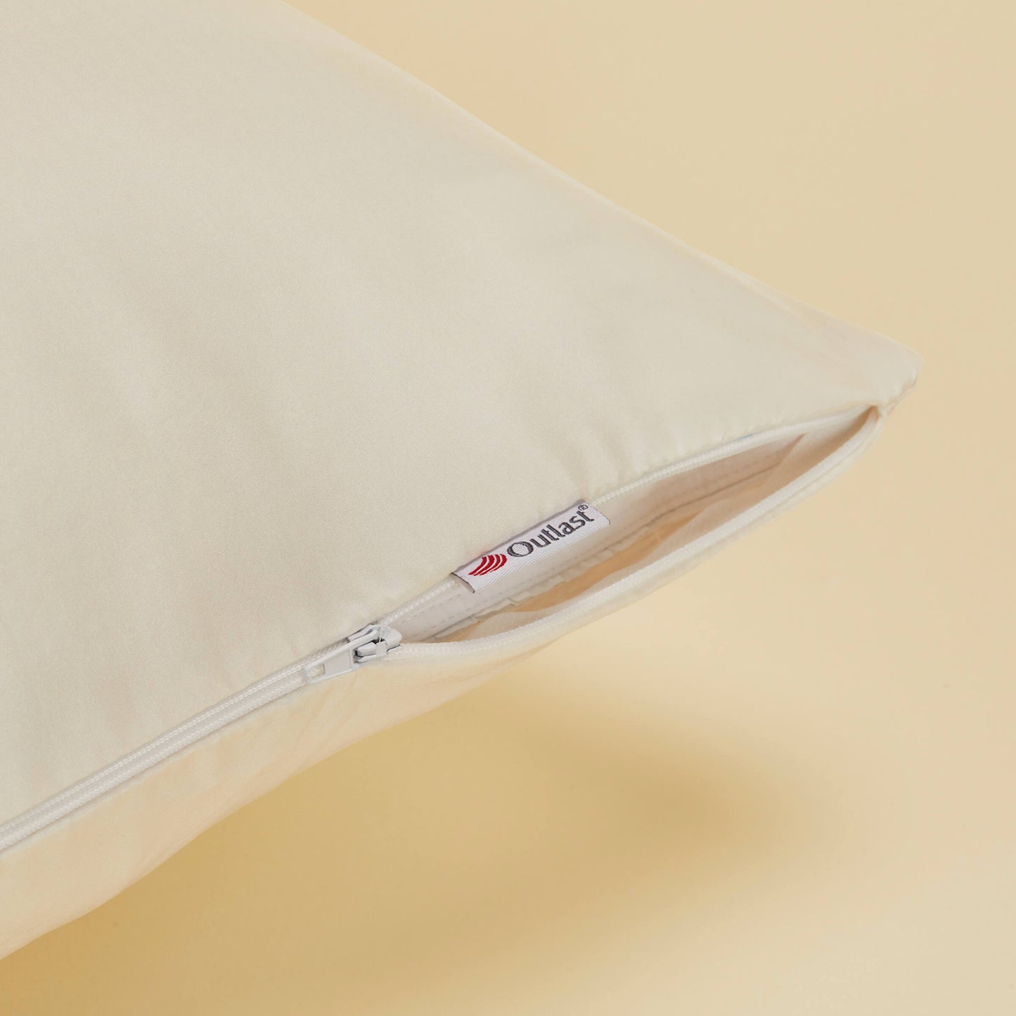 A close up of the zipper on the Slumber Cloud Silk Pillowcase